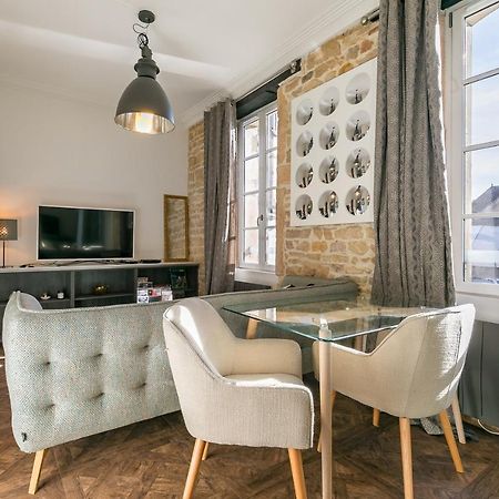Le Saint B Au Pied De La Cathedrale Saint Benigne Apartment Dijon Bagian luar foto