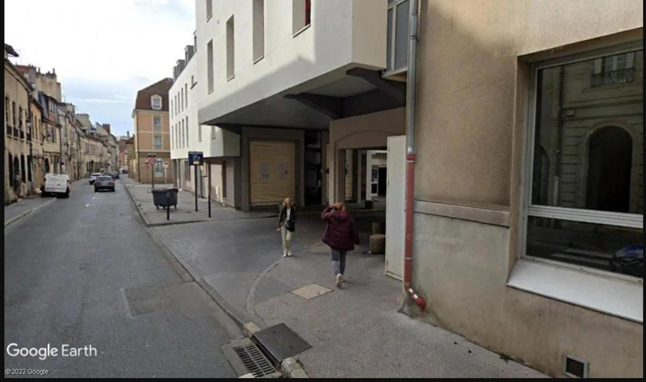 Le Saint B Au Pied De La Cathedrale Saint Benigne Apartment Dijon Bagian luar foto